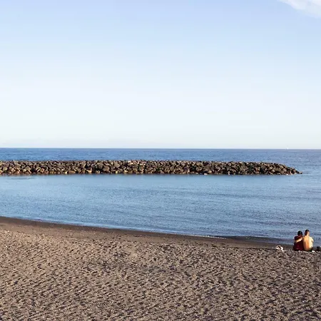 Home2book Sea Front Duplex Terrace Pool 公寓 *